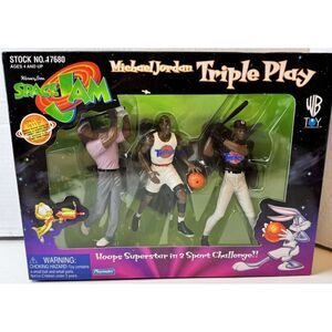 Michael Jordan‎ Playmates 1996 NBA Basketball Triple Play Action Figures - New